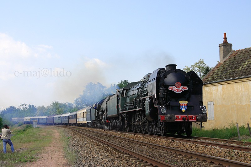 DT 241P17&141R1199(1).JPG